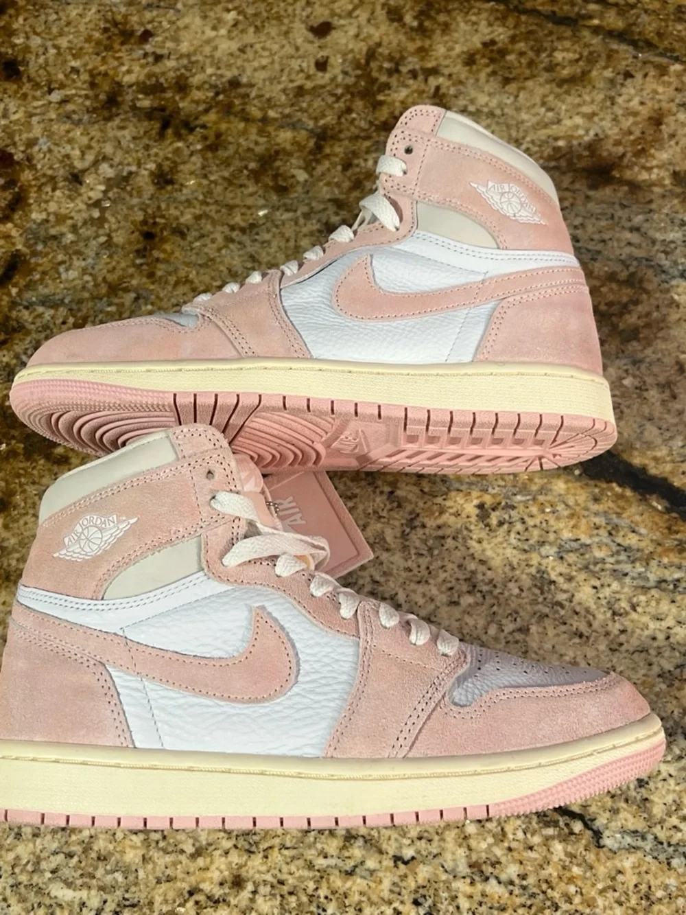 Nike Air Jordan 1 High Women’s Sneakers - Pink/White